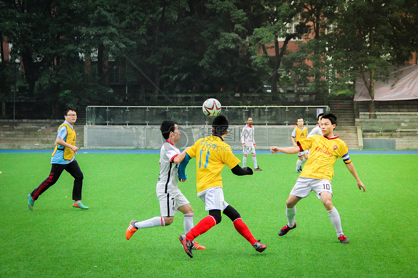 为了保证选 为了保证选