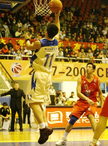 具强大吸引 具强大吸引