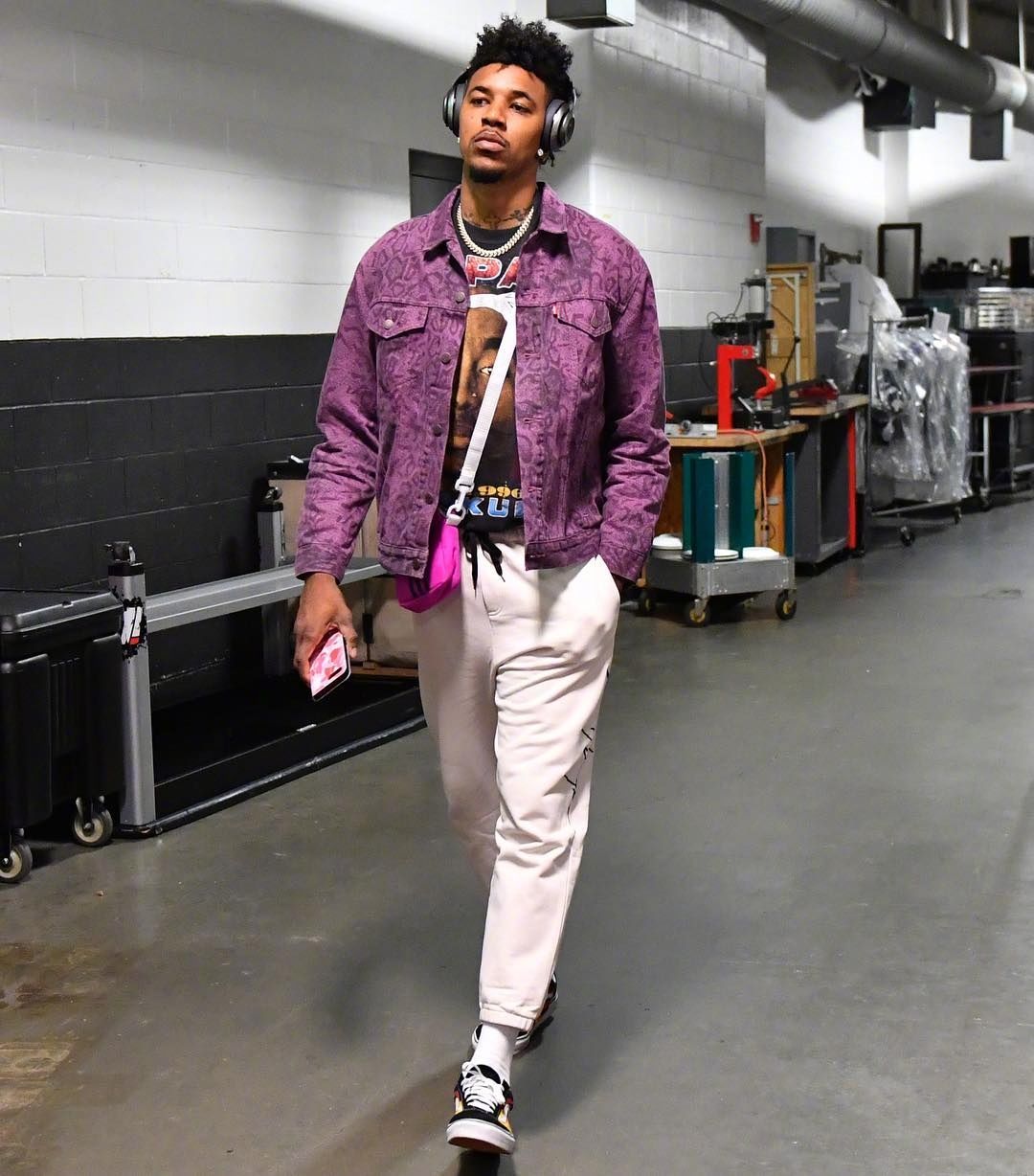 次完成近距 次完成近距